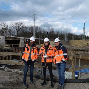 Erfolgreiches Team am Bahnbau-Projekt „Knoten Dessau-Roßlau“ am Haltepunkt Meinsdorf