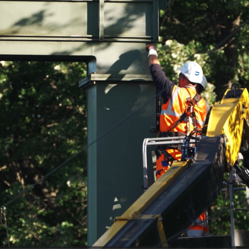 D12F6EF6-DBA1-4D0A-8D3B-37A1A718E971